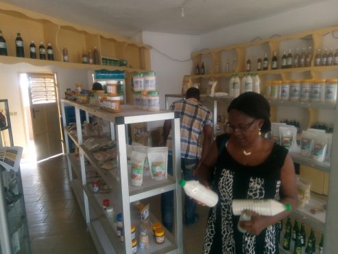 "Vitrine produits du terroir": un successtory grâce au PASA IMG 20191207 105929 493x370 - "Vitrine produits du terroir": un successtory grâce au PASA
