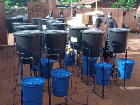 Rentrée scolaire : le coup de pouce salutaire de Victoire Tomégah -Dogbé aux élèves de Vo dispositifs de lavage de mains 494x370 - Rentrée scolaire : le coup de pouce salutaire de Victoire Tomégah -Dogbé aux élèves de Vo