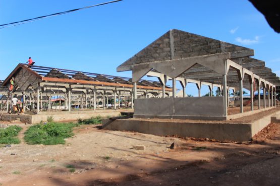 March&eacute; de Dimori bon 555x370 - POLITIQUE NATIONALE DE DEVELOPPEMENT A LA BASE :  Regard sur les infrastructures scolaires et commerciales &agrave; l&rsquo;actif du PAPV